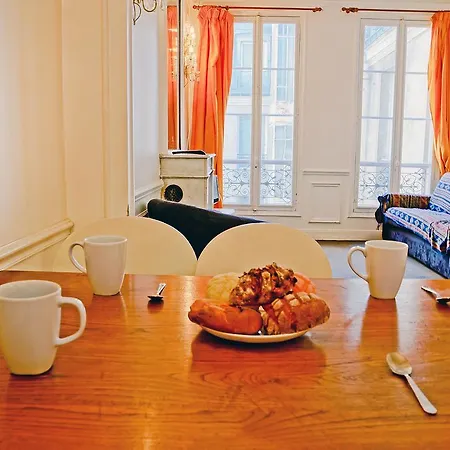 Apartment Berri A باريس